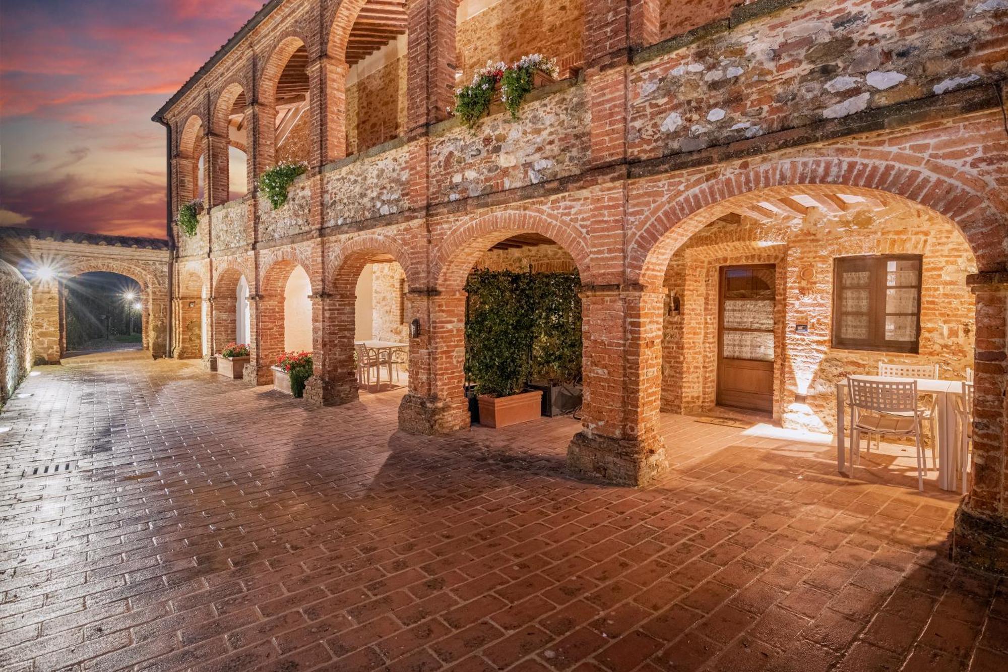 Hotel Abbadia Sicille Relais Trequanda Exterior foto