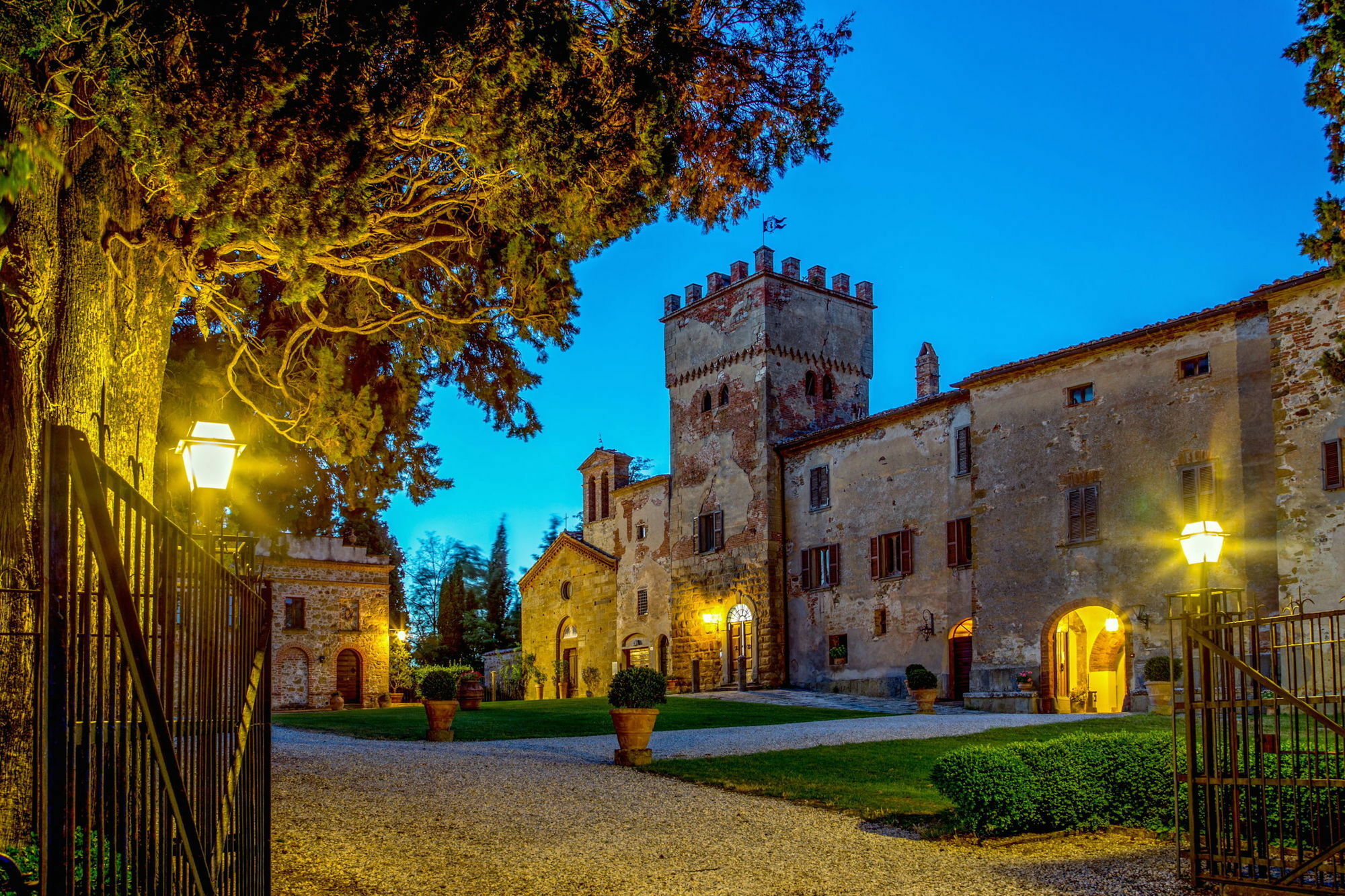 Hotel Abbadia Sicille Relais Trequanda Exterior foto